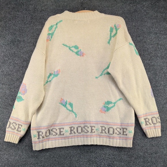 Chaus Women's Rose Pullover Knit Sweater Cream Medium Floral Crew Neck - Picture 5 of 12